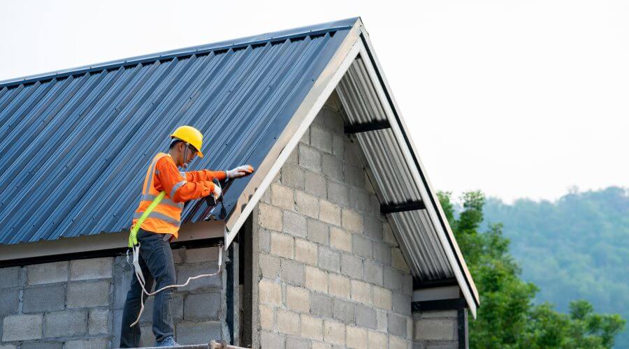 Professional gutter cleaning in Willow Grove, PA
